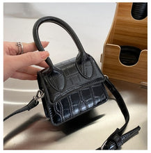 Load image into Gallery viewer, Mini Small Square bag 2020 Fashion New Quality PU Leather Women&#39;s Handbag Crocodile pattern Chain Shoulder Messenger Bags
