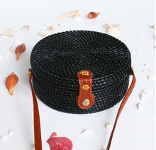 Load image into Gallery viewer, Woven Rattan Bag Round Straw Shoulder Bag Small Beach HandBags Women Summer Hollow Handmade Messenger Crossbody Bags
